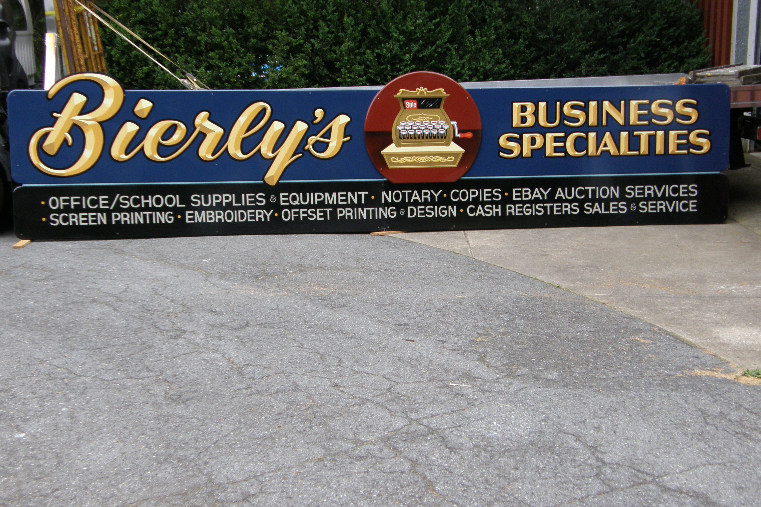 Airbrushed | Lloyd Signs