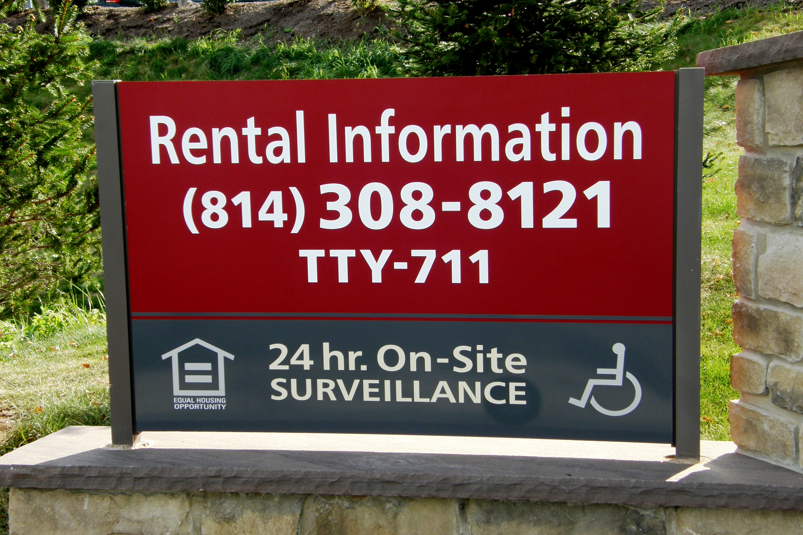 Sbasic Signage Temporary/Basic/Low-Cost Signage | Lloyd Signs